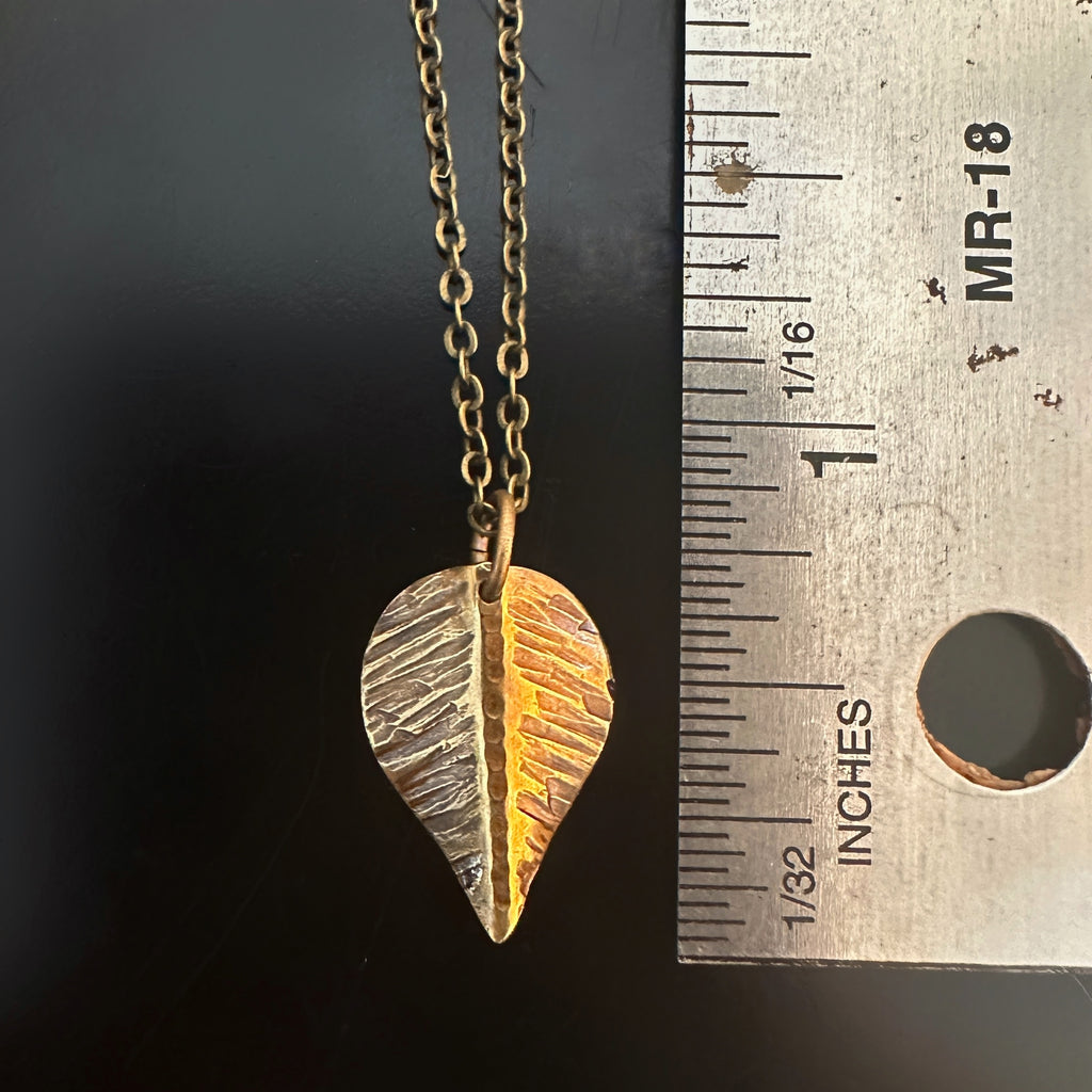 small brass leaf measurement