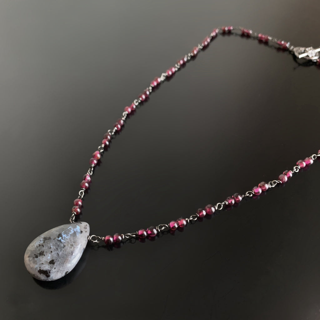 handmade garnet and blue labradorite necklace.
