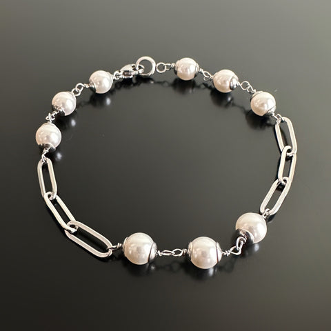 paper clip chain bracelet h 6mm white crystal pearls linked within.