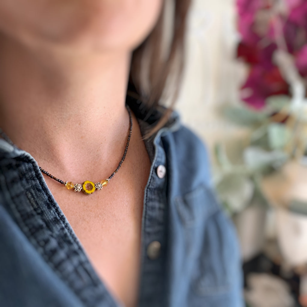 Flower Beaded Necklace in Yellow