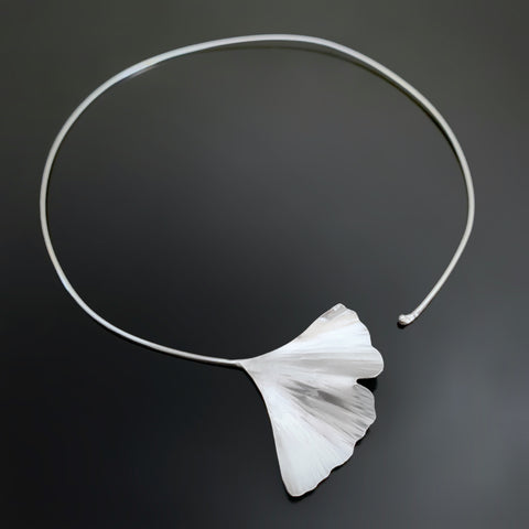 Ginkgo Leaf Neck Wire in Sterling Silver