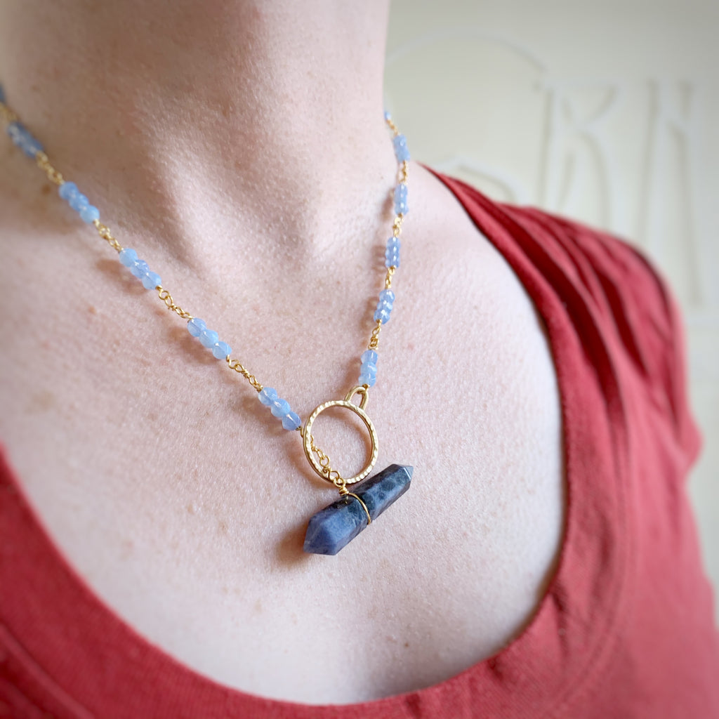 blue sodalite crystal point toggle necklace