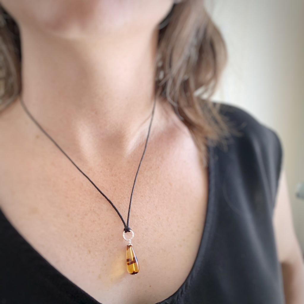 tortoise shell brown color teardrop glass pendant necklace