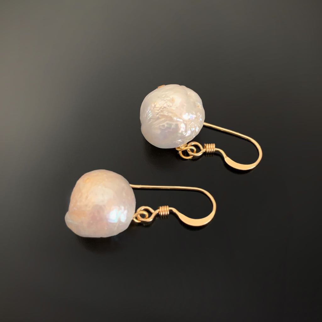 large ad luminous freshwater pearl earrings in 14k gold-filled